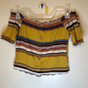 Off shoulder crop top💰💰💰